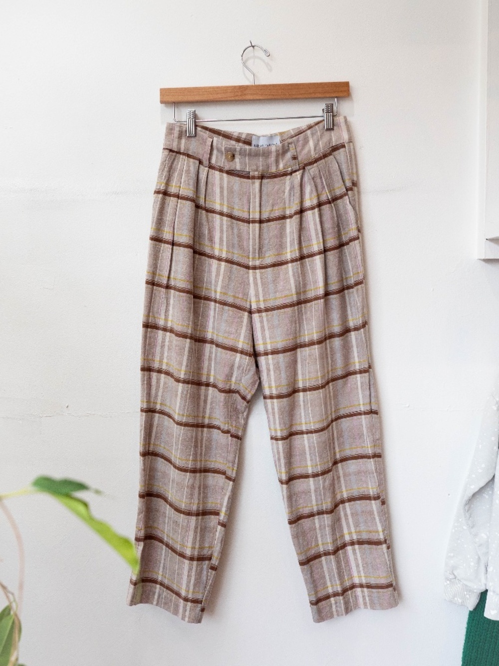 Plaid Sol Trouser by Nikki Chasin size 2 Silk